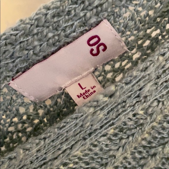 Sweater - Picture 4 of 4